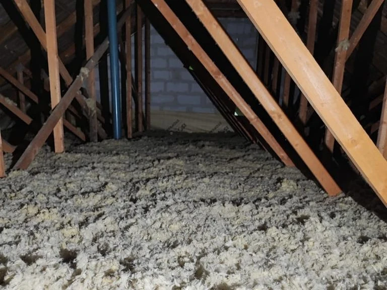 Image d'une isolation par soufflage.